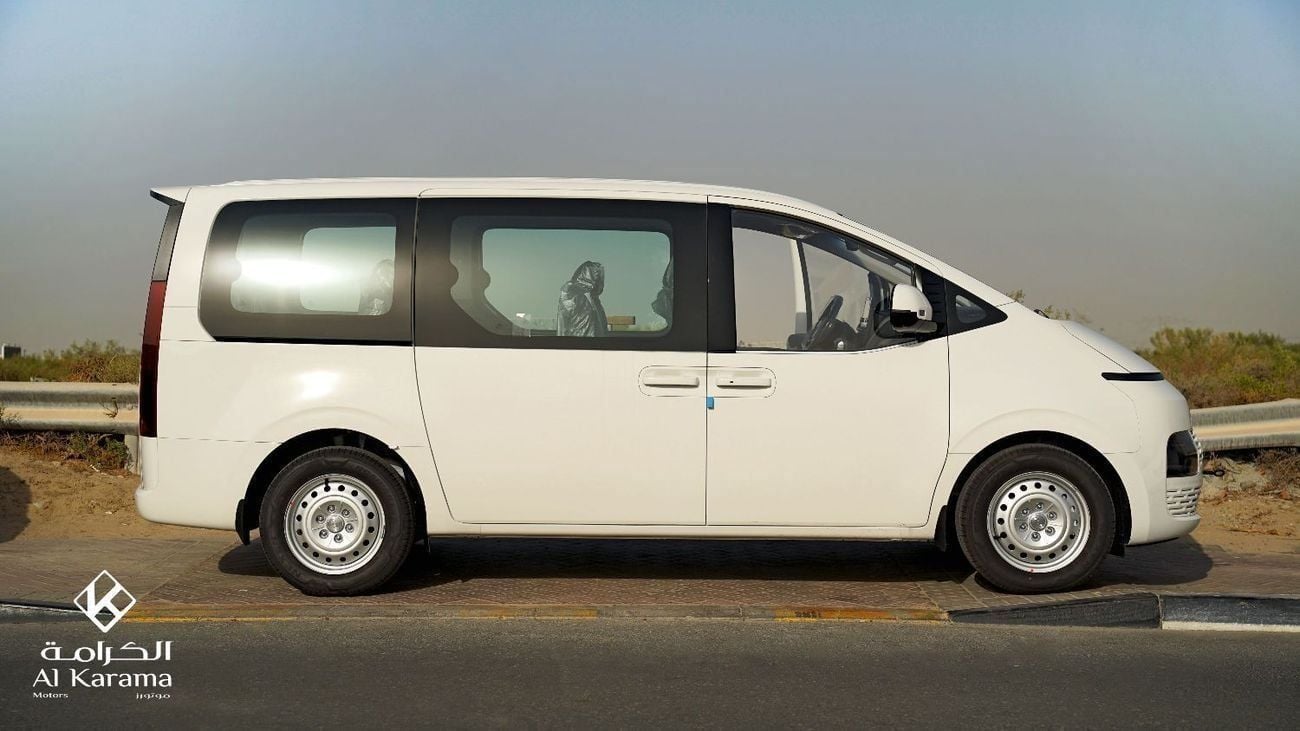 هيونداي ستاريا محرك سعة 3.5 لتر، ناقل حركة أوتوماتيكي، 11 مقعدًا، زر تشغيل، مثبت سرعة، كاميرا بزاوية 360 درجة، تحكم