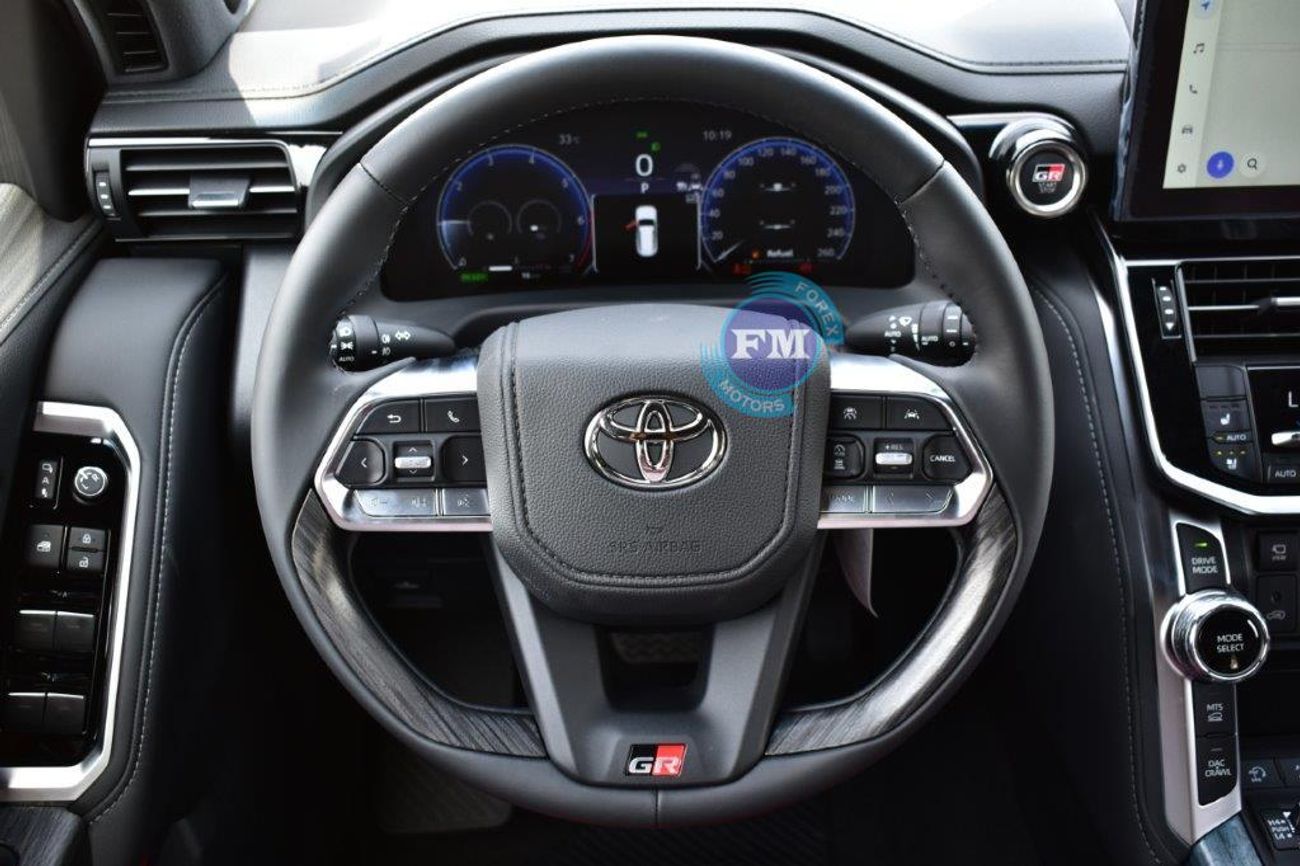 تويوتا لاند كروزر 300 GR-S 3.5 L Hybrid V6 7 Seat Automatic