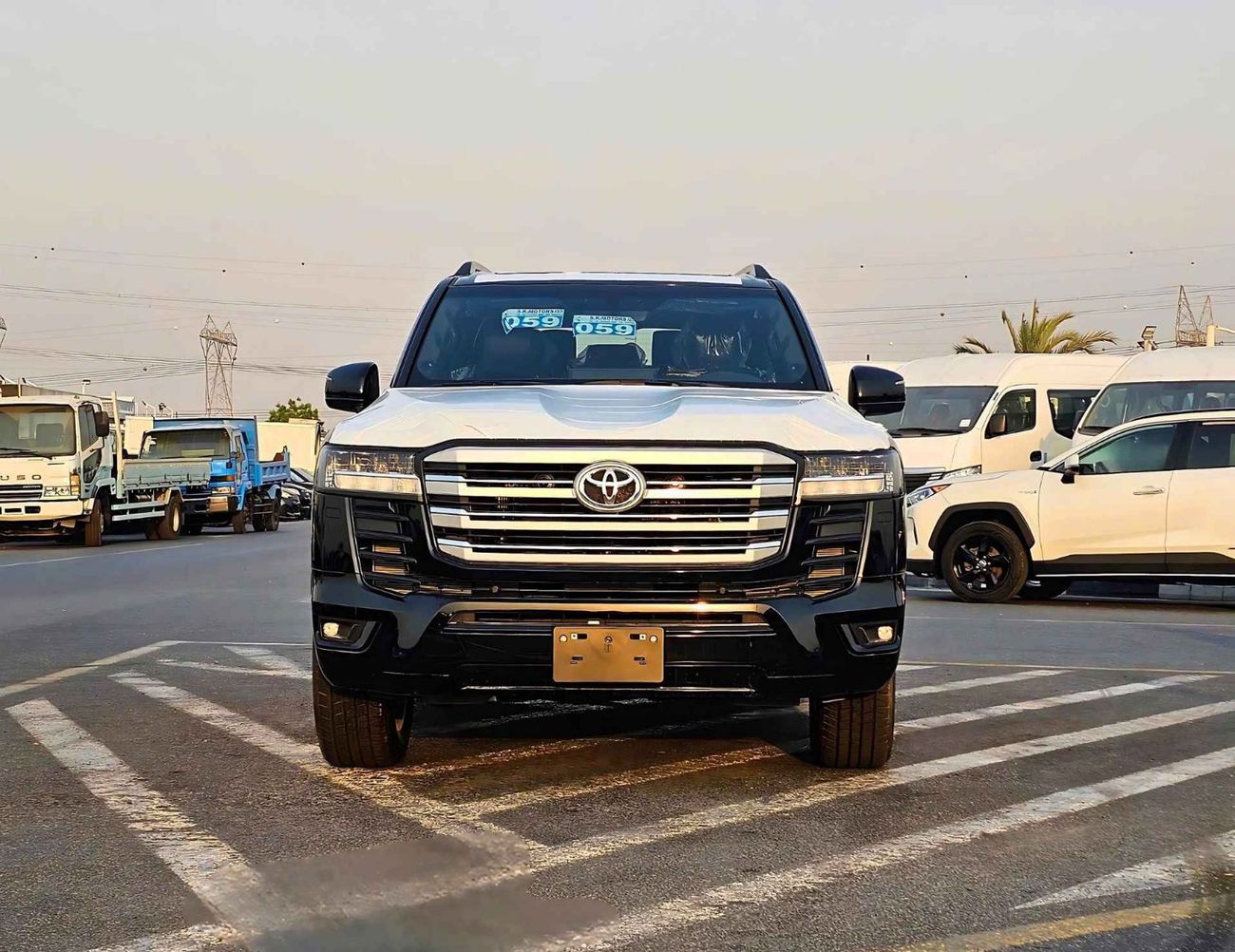 تويوتا لاند كروزر GXR 3.3L DIESEL TWIN TURBO / FULL OPTION / JBL SPEAKERS (CODE # GXR)