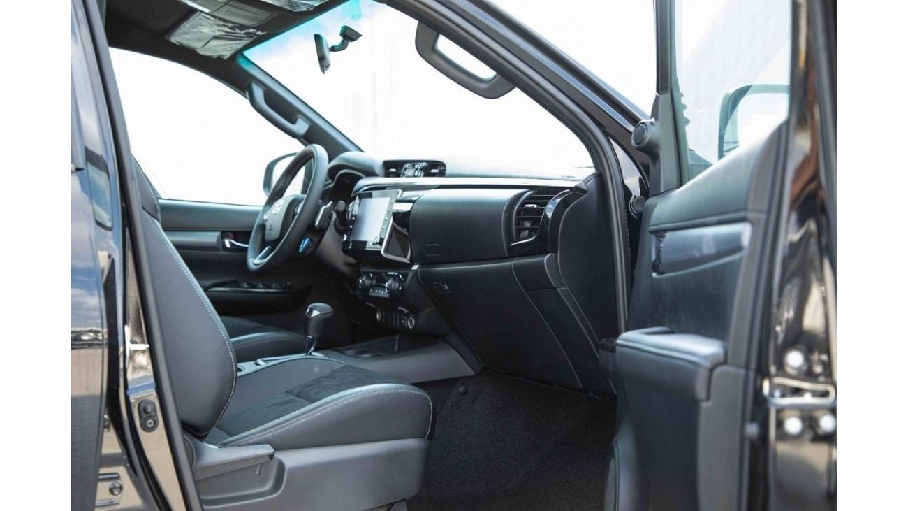 Toyota Hilux 2024 Toyota Hilux 4x4 DC 4.0 GR-S - Black inside Black