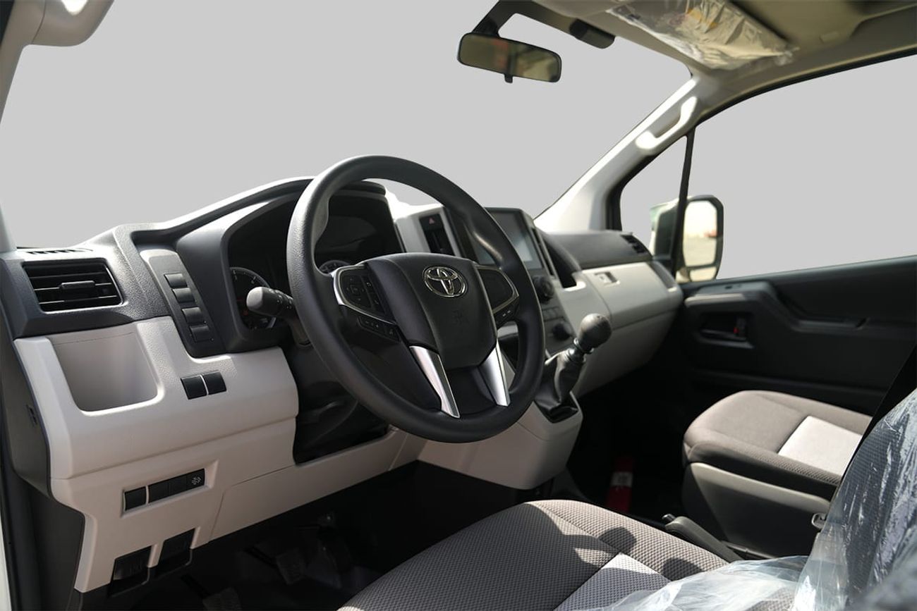 Toyota Hiace TOYOTA HIACE PASSENGER 2.8L DIESEL MANUAL TRANSMISSION  2026 MODEL GCC