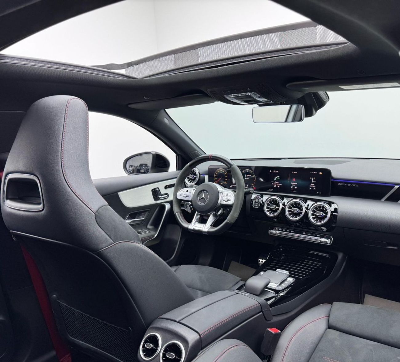 Mercedes-Benz A 35 AMG 4MATIC Hatchback 2023 Mercedes Benz A35 AMG Aerodynamic Package, 2028 Mercedes Warranty + Service Pa