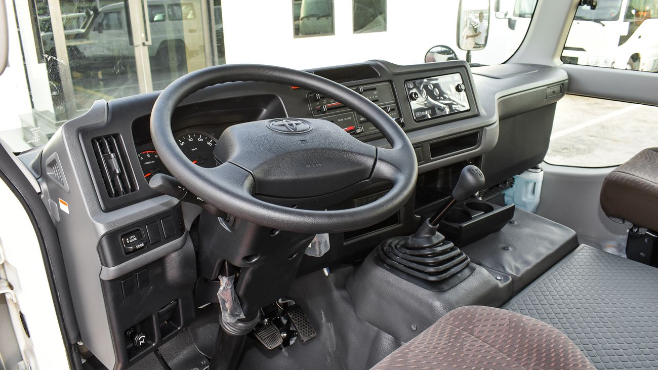 تويوتا كوستر 4.2L Diesel