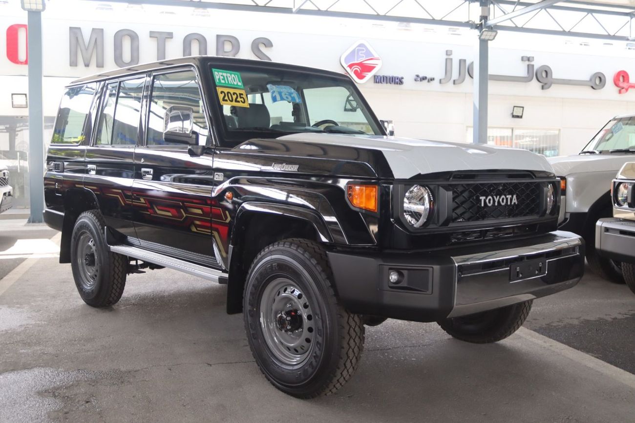 Toyota Land Cruiser 70 GRJ76 4.0 V6 PETROL M/T 40th ANNIVERSARY **EXPORT ONLY**التصدير فقط خارج الخليج***