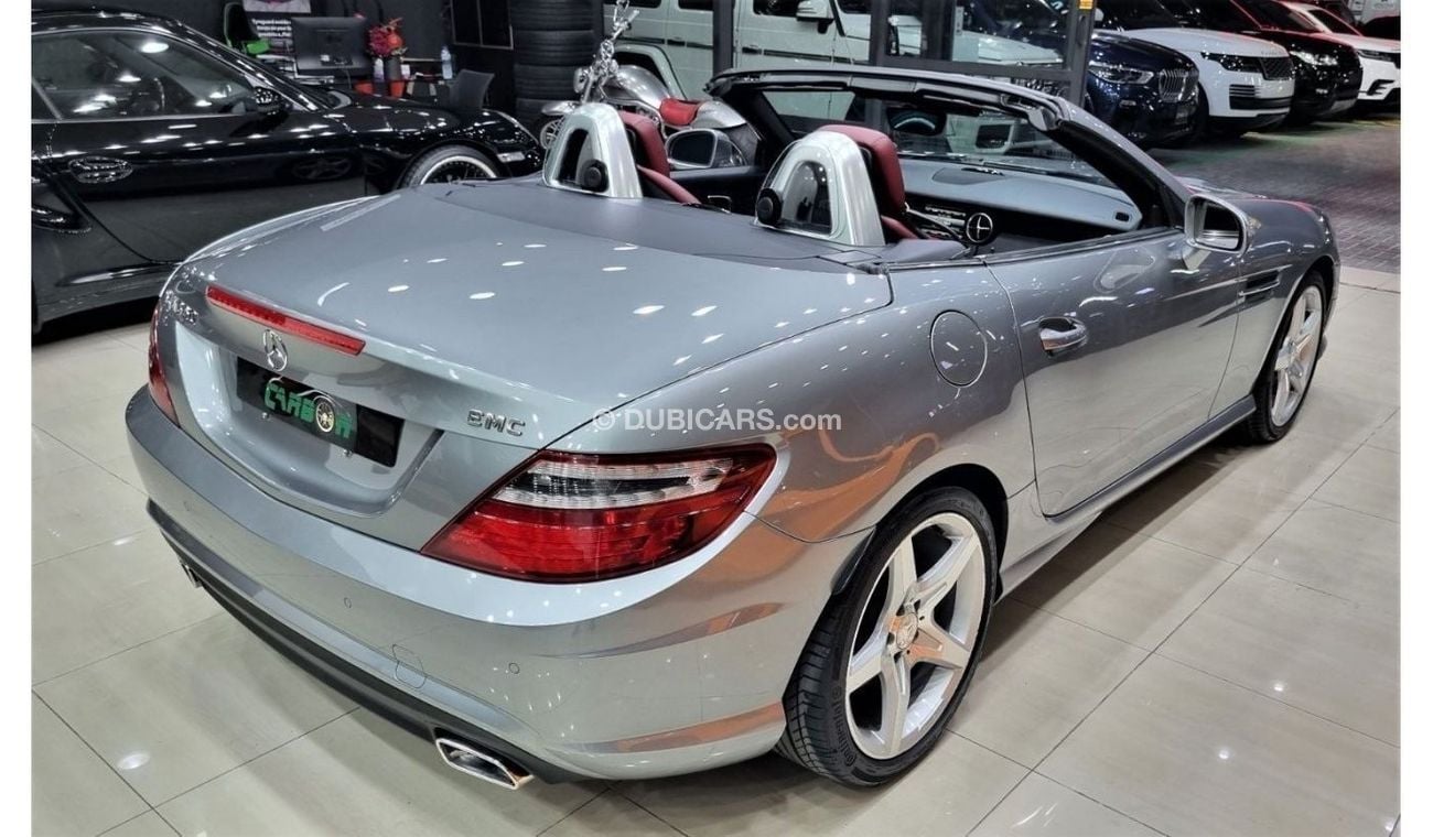 Mercedes-Benz SLK 350 Sport MERCEDES SLK 350 GCC IN BEAUTIFUL CONDITION FOR 45K AED