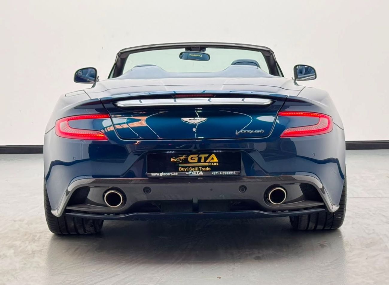 أستون مارتن فانكويش 2015 Aston Martin Vanquish Volante, Aston Martin Service History, Excellent Condition, GCC