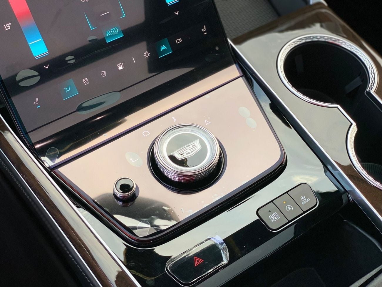 كاديلاك إسكالاد Sport Platinum Long Brand New