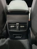 تويوتا كورولا GLI Moonroof Hybrid 1.8L