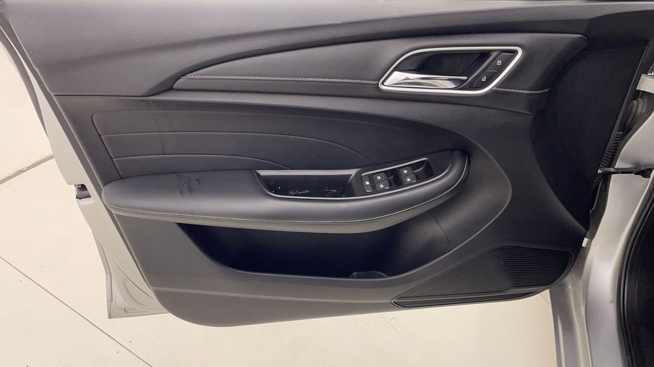 أم جي 5 STD 1.5 | بدون دفعة مقدمة | اختبار القيادة في المنزل