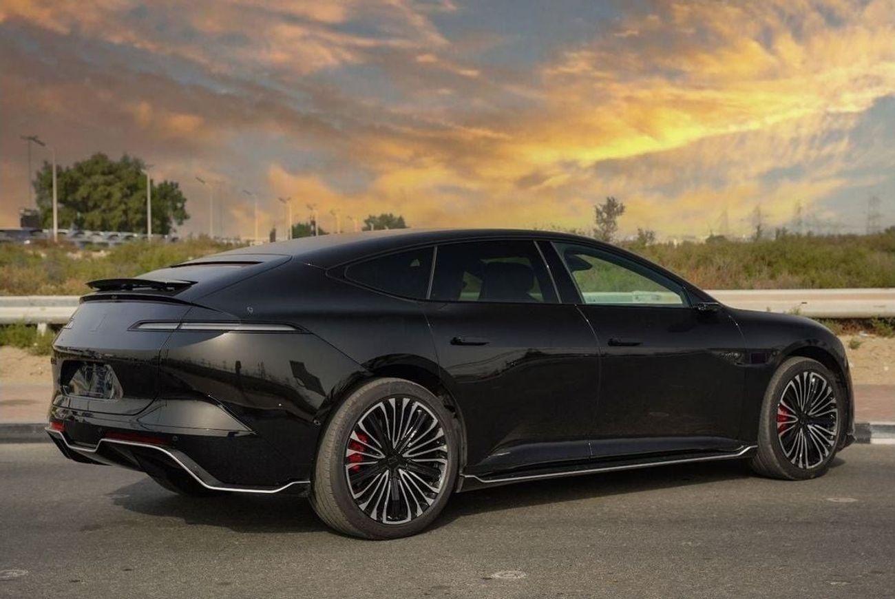 أفاتر 12 2025 AVATR 12 Long Range 2-motor AWD 0Km