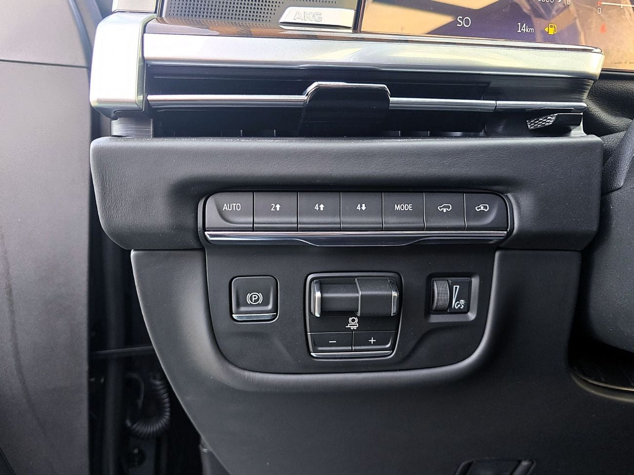 Cadillac Escalade Cadillac Escalade 6.2L Petrol V8 4WD Sport Platinum Black Color 2026 Model