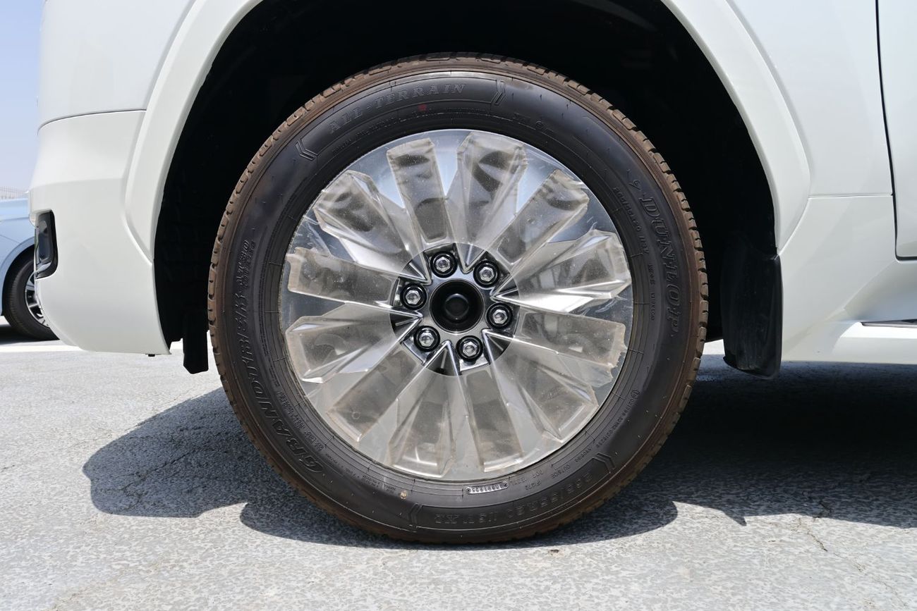 Toyota Land Cruiser GXR4 3.3L Toyota Land Cruiser GX-R 3.3L TwinTurbo V6 Diesel, 4WD