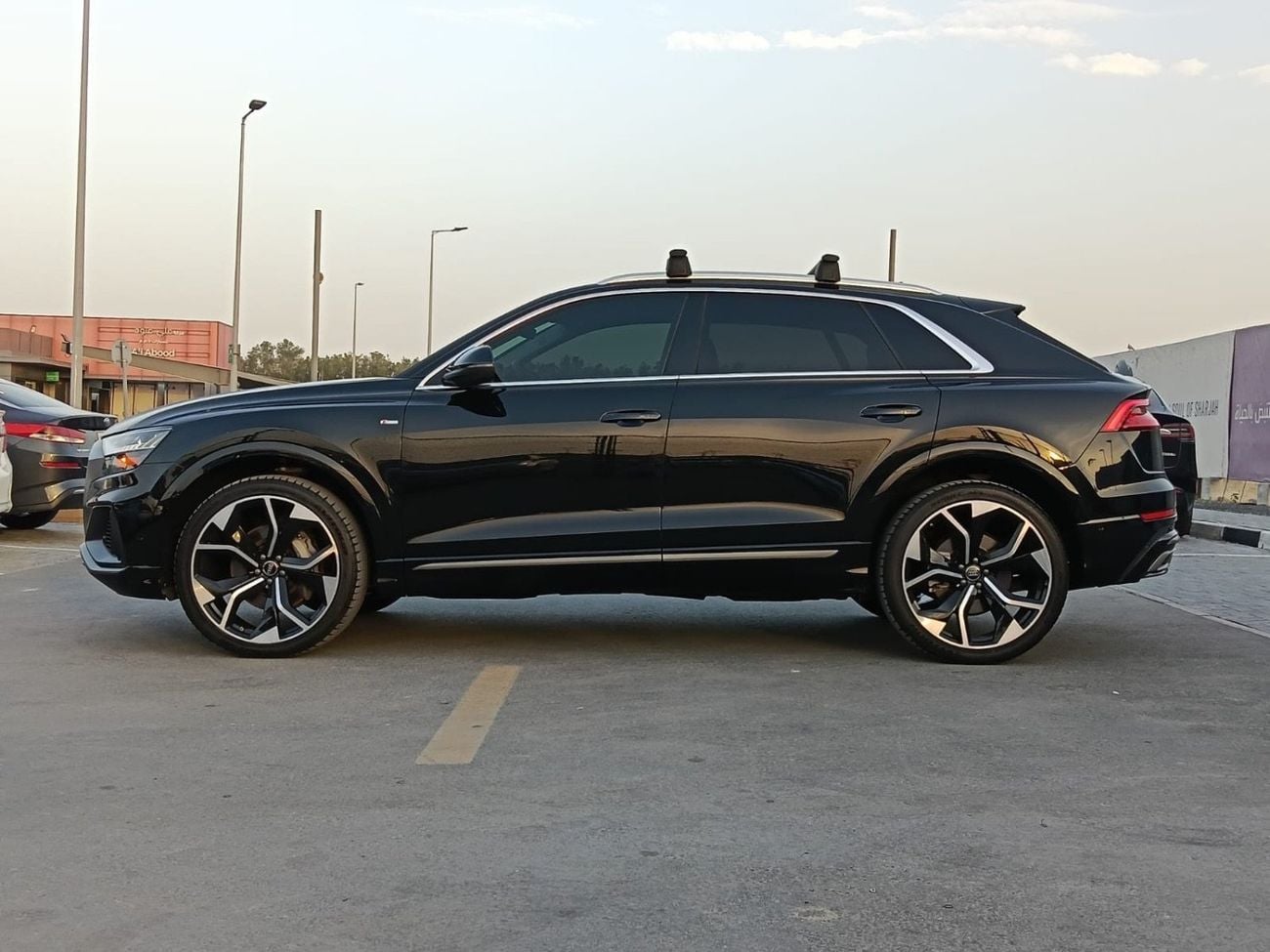 أودي Q8 55 TFSI quattro (340 HP)