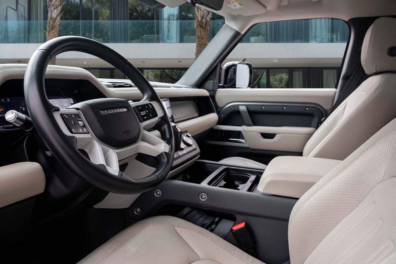 لاند روفر ديفندر 110 P400 LAUNCH EDITION | 4,505 P.M  | 0% Downpayment | Impeccable Condition!