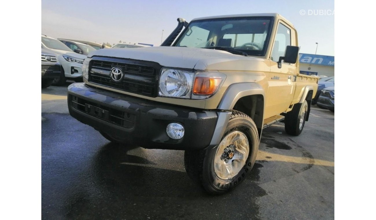 تويوتا لاند كروزر بيك آب SC 2023 Toyota Land Cruiser Pick Up SC (J70), 2dr Single Cab Utility, 4,2L 6cyl deiseal, Manual, Fou