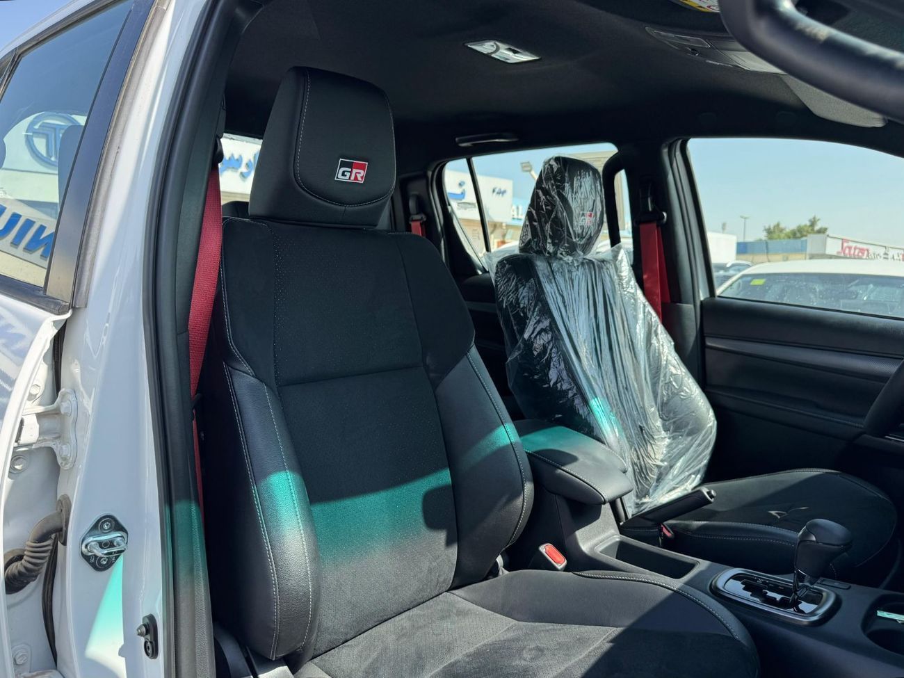 تويوتا هيلوكس GR Sport 4.0L 2025 Export Price @177,000 AED