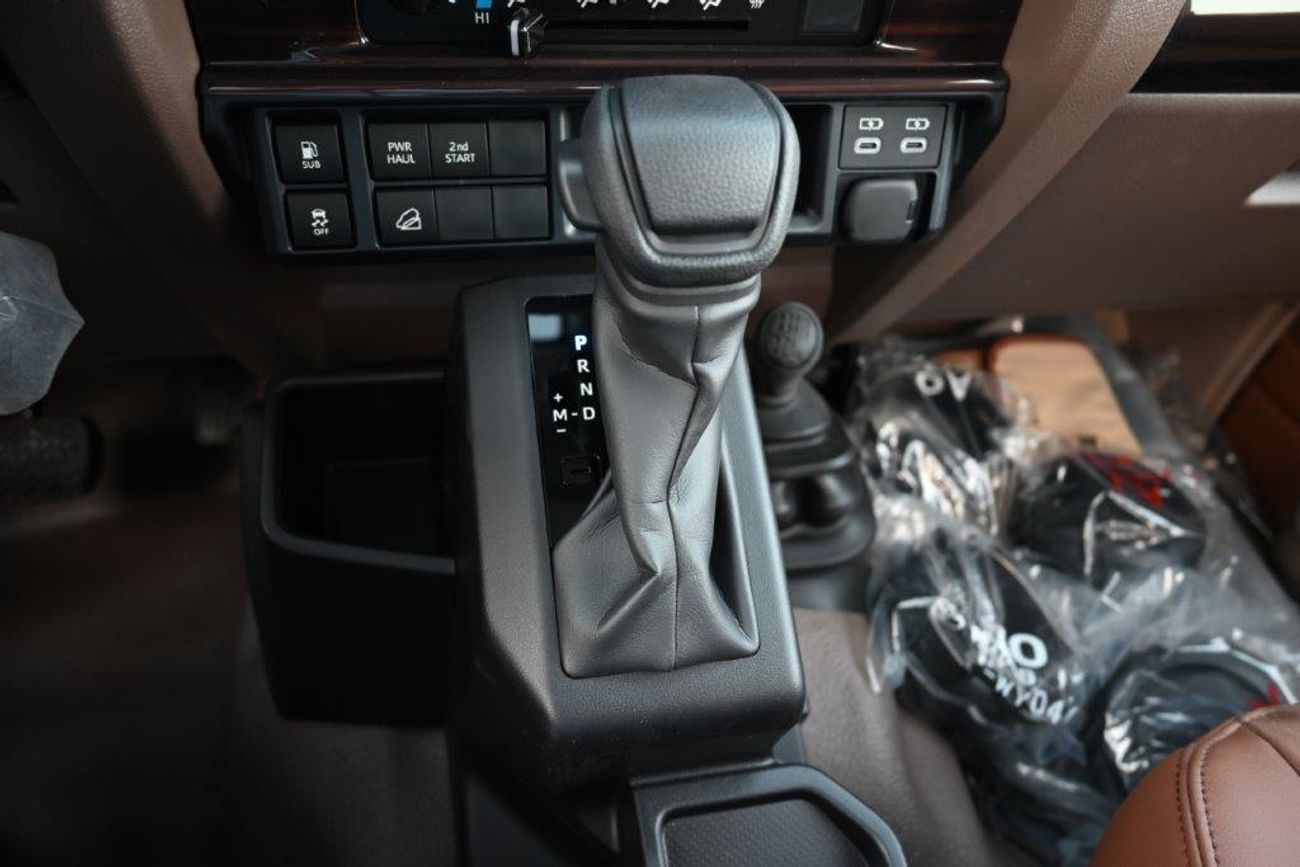 Toyota Land Cruiser Pick Up Single Cab 2.8L 4WD Automatic - Top Option