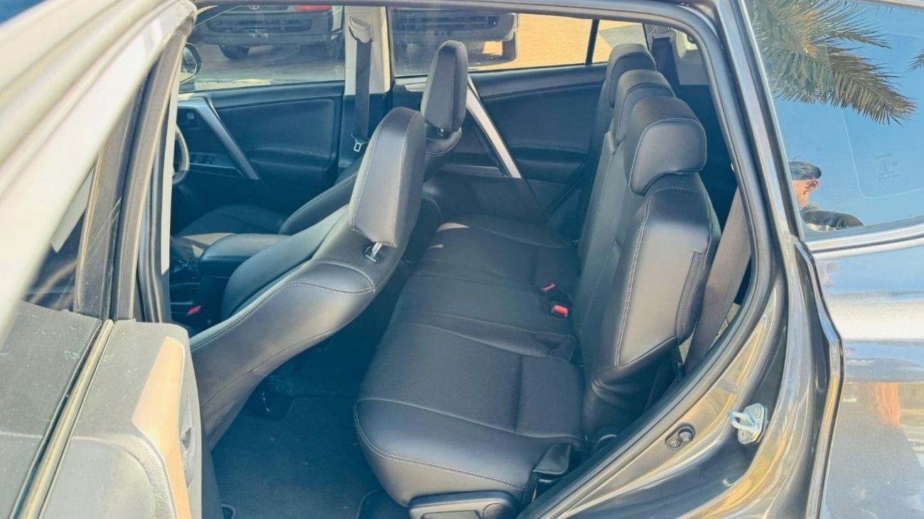 Toyota RAV4 2017 | RHD | SUNROOF | PARKING SENSORS | DIGITAL ODOMETER | FULLY LOADED