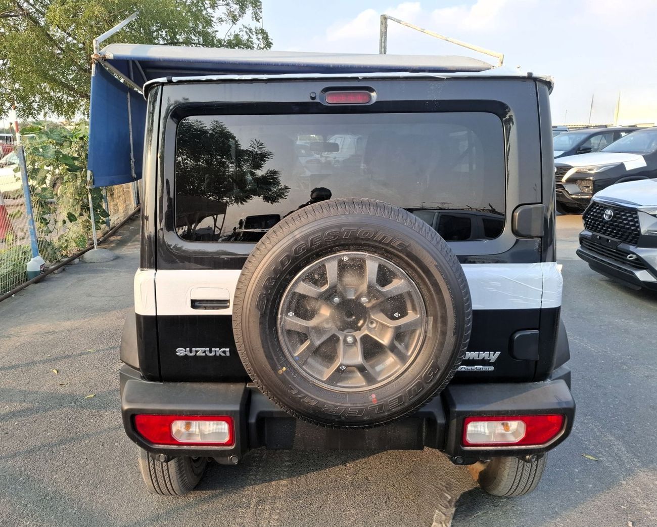 Suzuki Jimny Suzuki Jimny 1.5L 2026 AT Black Petrol