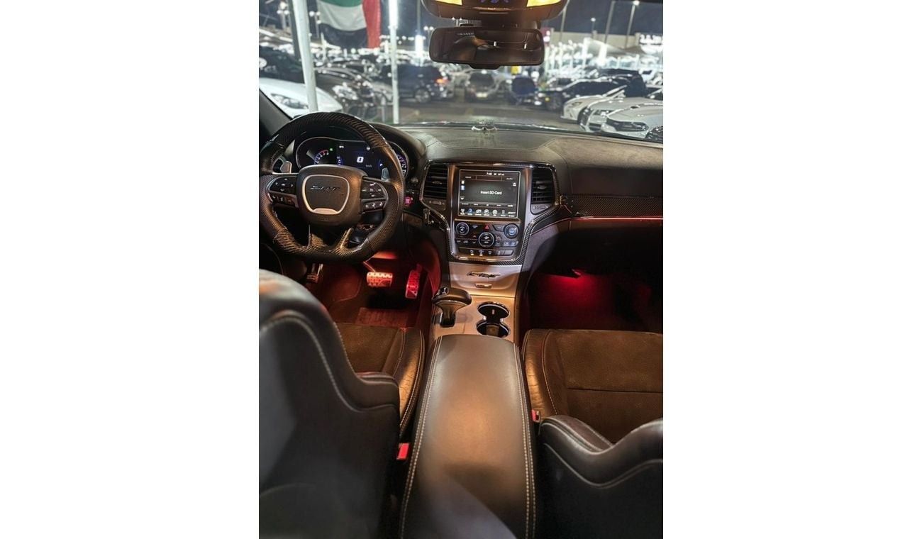 Jeep Grand Cherokee SRT8 6.4L