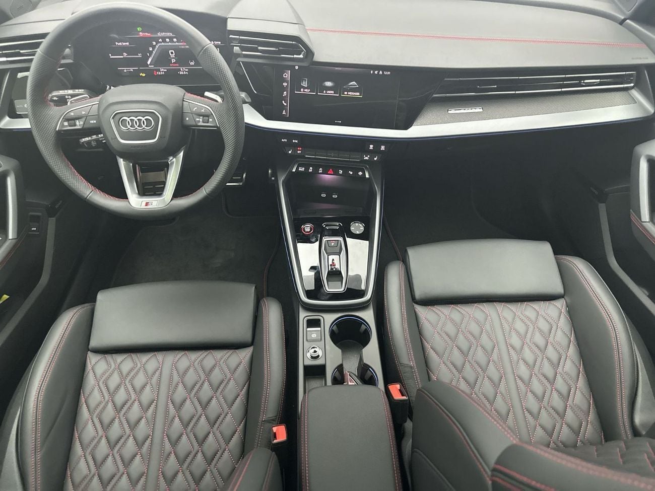 أودي S3 TFSI quattro 2.0L Sedan TFSI 333hp (Ref# 16542)
