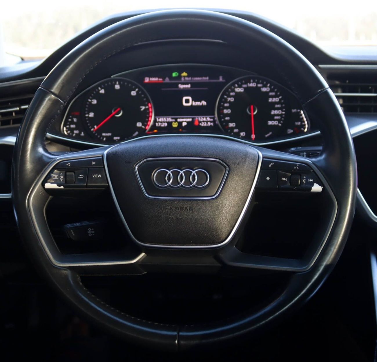 Audi A6 45 TFSI 2.0L Audi A6  2020, 45 TFSI,  GCC, accident-free in excellent condition 1580 P.M