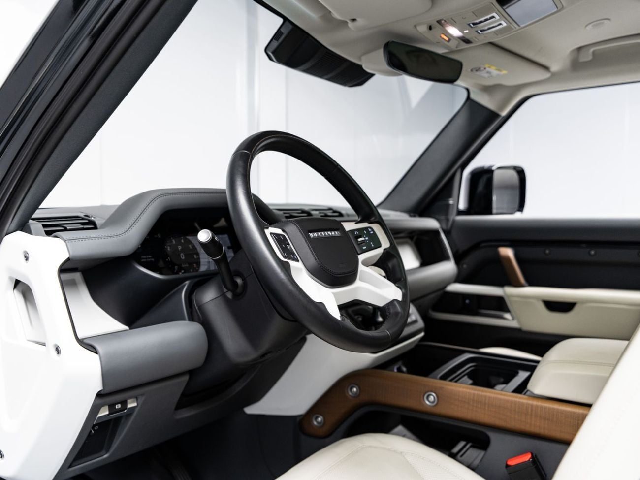 Land Rover Defender 110 HSE P400 BUY NOW, PAY 2027 | THE BLACKLINE STANDARD | 2028 Al Tayer Warranty, GCC