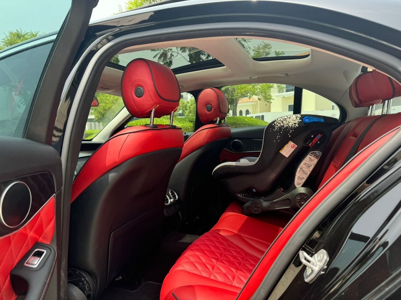 Mercedes-Benz C 300 Sport Mercedes-Benz C300 / USA / 2017 / 92,000KM