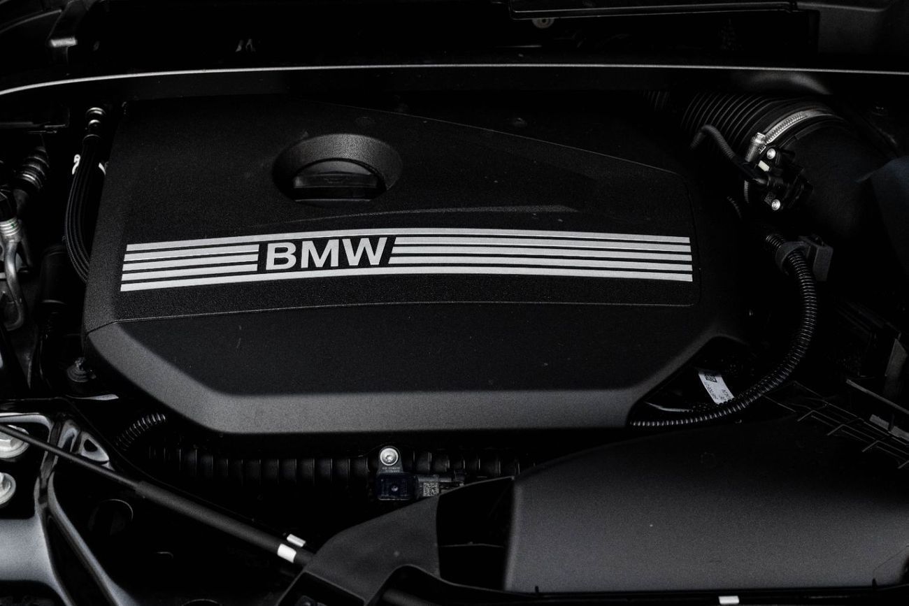 بي أم دبليو X2 xDrive 20i | 3,701 P.M | 0% Downpayment | All Wheel Drive | M-Kit | BMW Warranty + Service to Dec 2