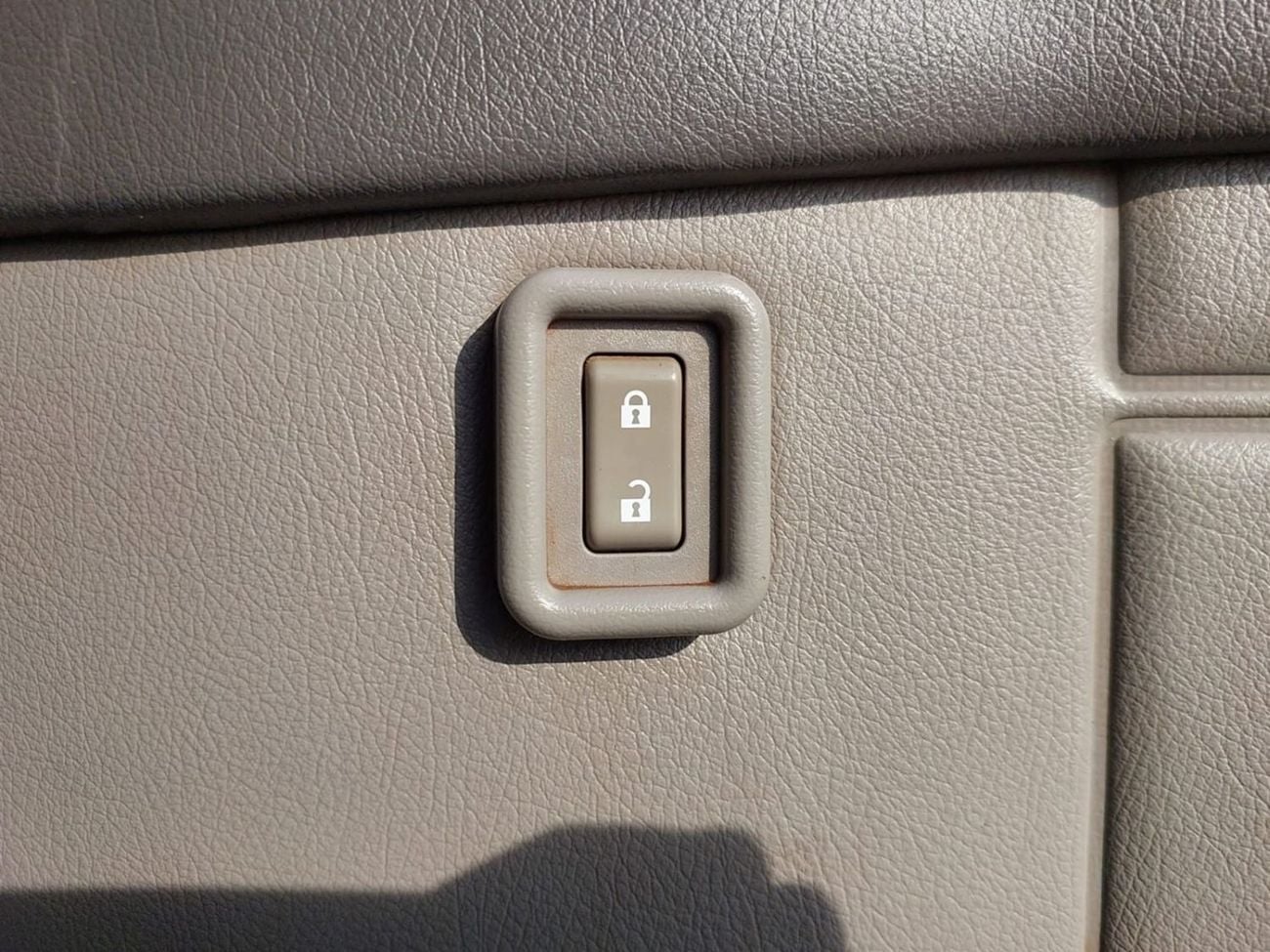 تويوتا كوستر TOYOTA COASTER BUS RHD 2010 MODEL 4.0 L DIESEL MANUAL(PM00184)