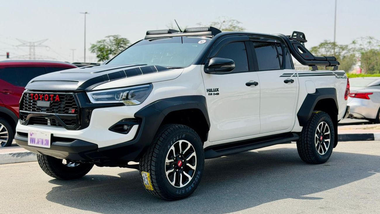 تويوتا هيلوكس 2019| 2.8L DIESEL ENGINE | AT | RHD | GTK 4X4 HEAVY SPORT BAR WITH BASKET | ROOF MOUNTED LED LIGHTS