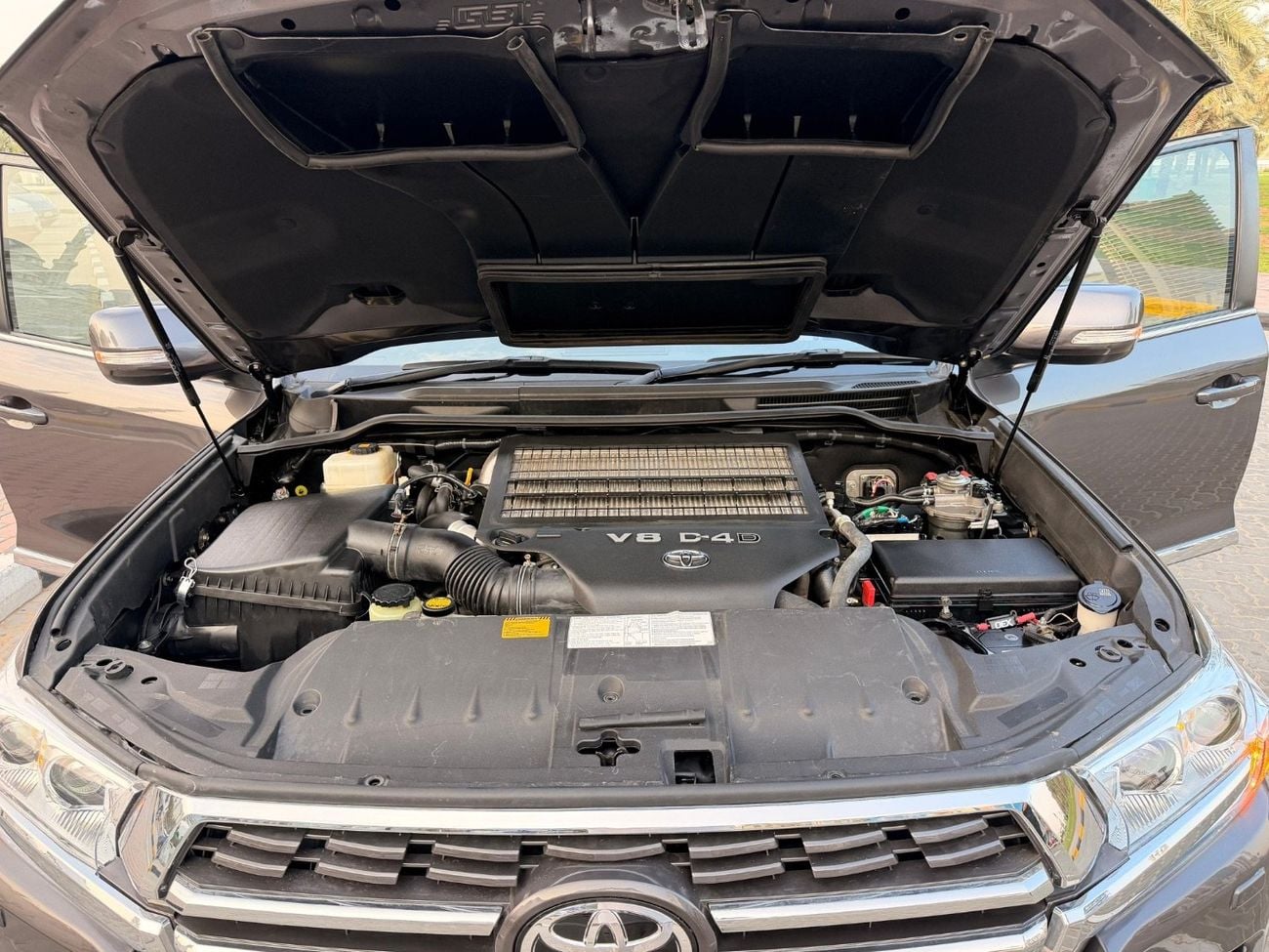 Toyota Land Cruiser Sahara Full Option Exported from Australia