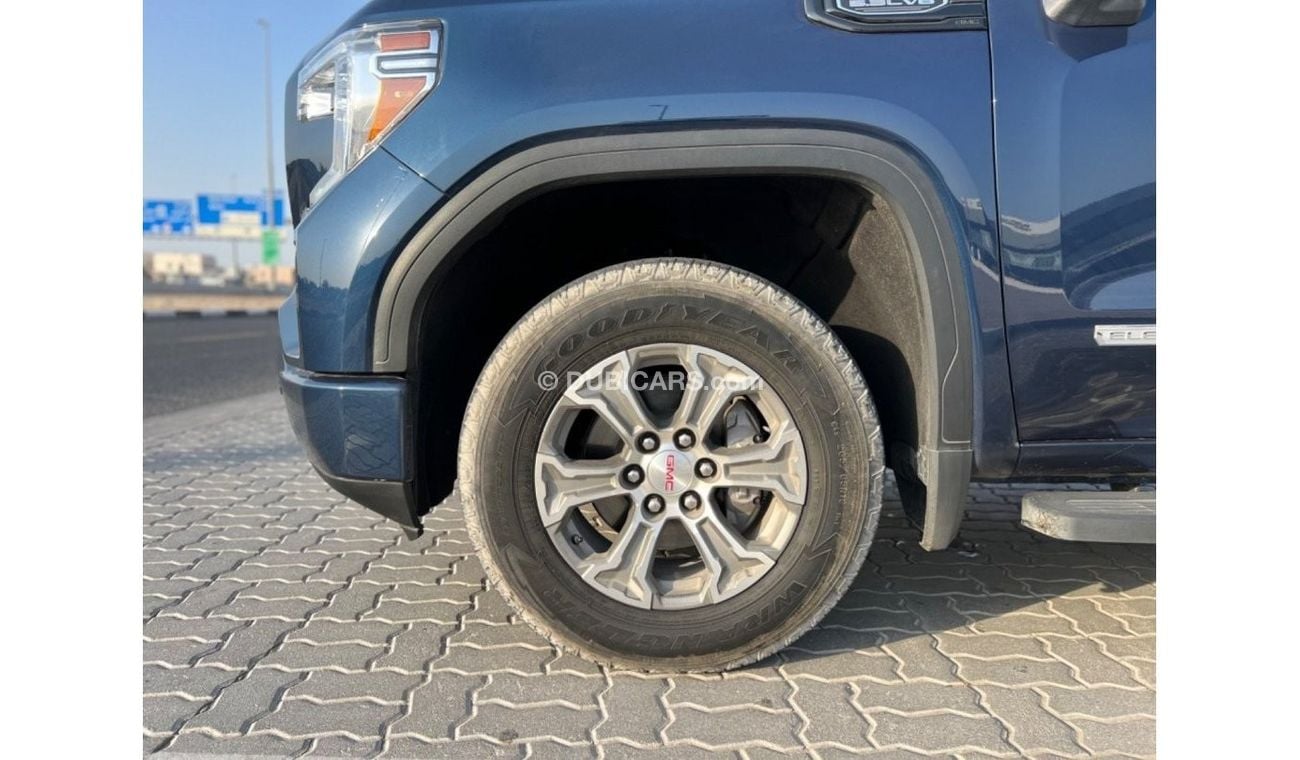 GMC Sierra Elevation GMC Sierra RlevAtion 2021 GCC Under Warranty