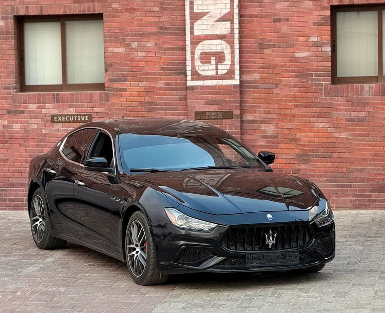 مازيراتي جيبلي GranLusso 3.0L