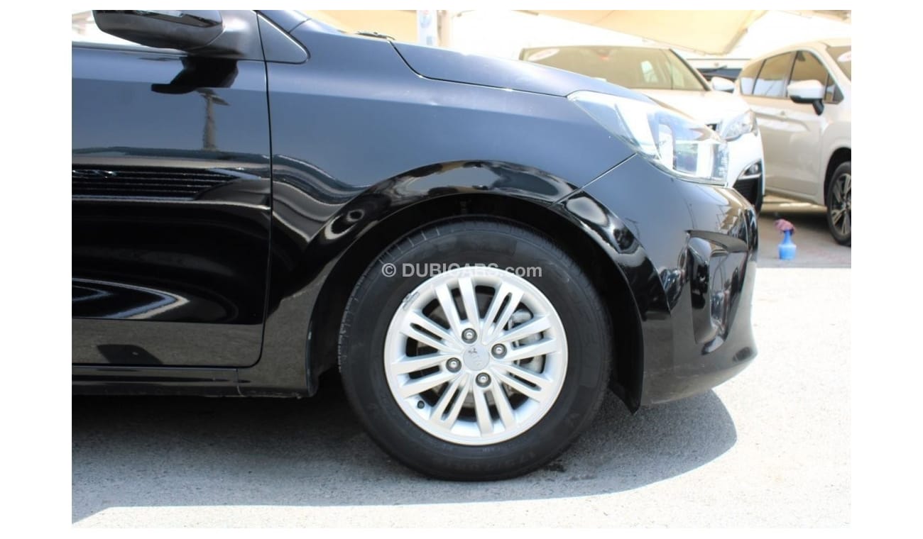 كيا بيجاس MPI توب خالية من الحوادث - خليجي - رقم 1 - الفل - السيارة بحالة الوكالة من الداخل والخارج