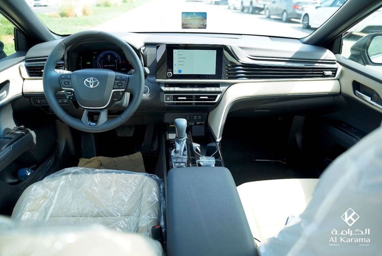Toyota Camry Toyota Camry LE | 2.5L Hybrid | Panoramic Roof | Power Seat | Rear Camera