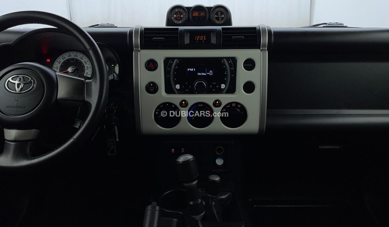 Toyota FJ Cruiser GXR 4 | Zero Down Payment | Free Home Test Drive