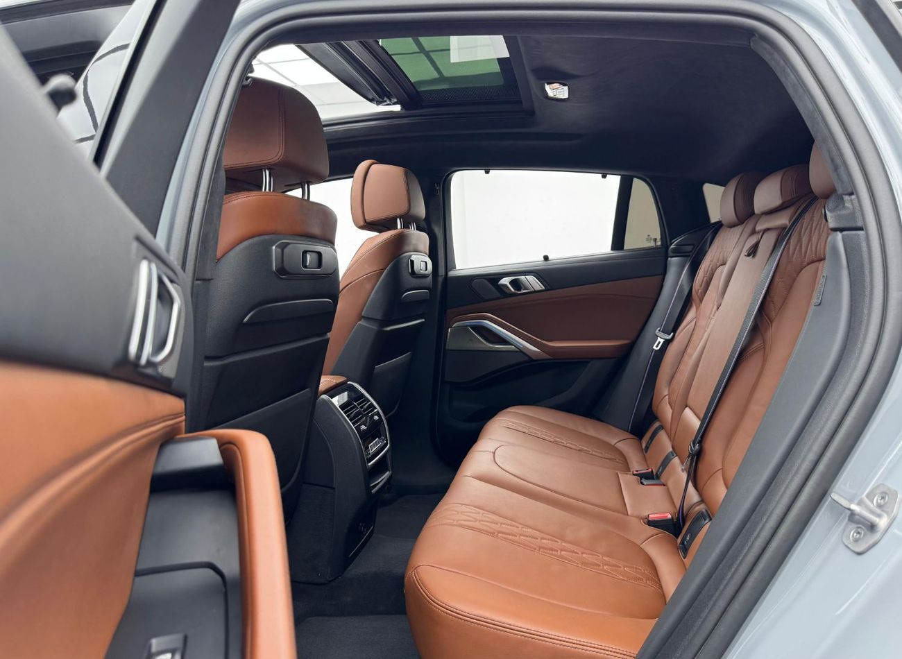 BMW X6 M60i 2024 BMW X6 M60i, 2029 BMW Warranty + Service Pack, Full BMW Service History, Very Low Km, GCC