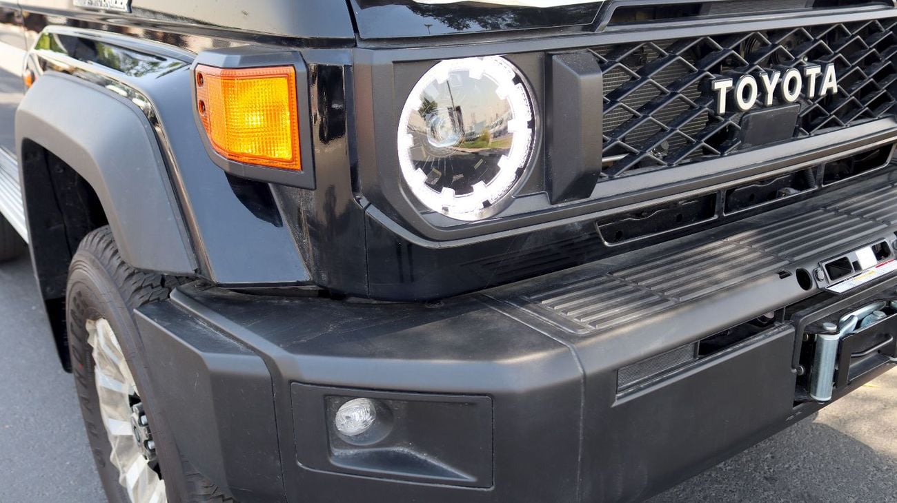 Toyota Land Cruiser 70 LC 76 | LX | 4.0L | V6 Automatic | GCC Specification