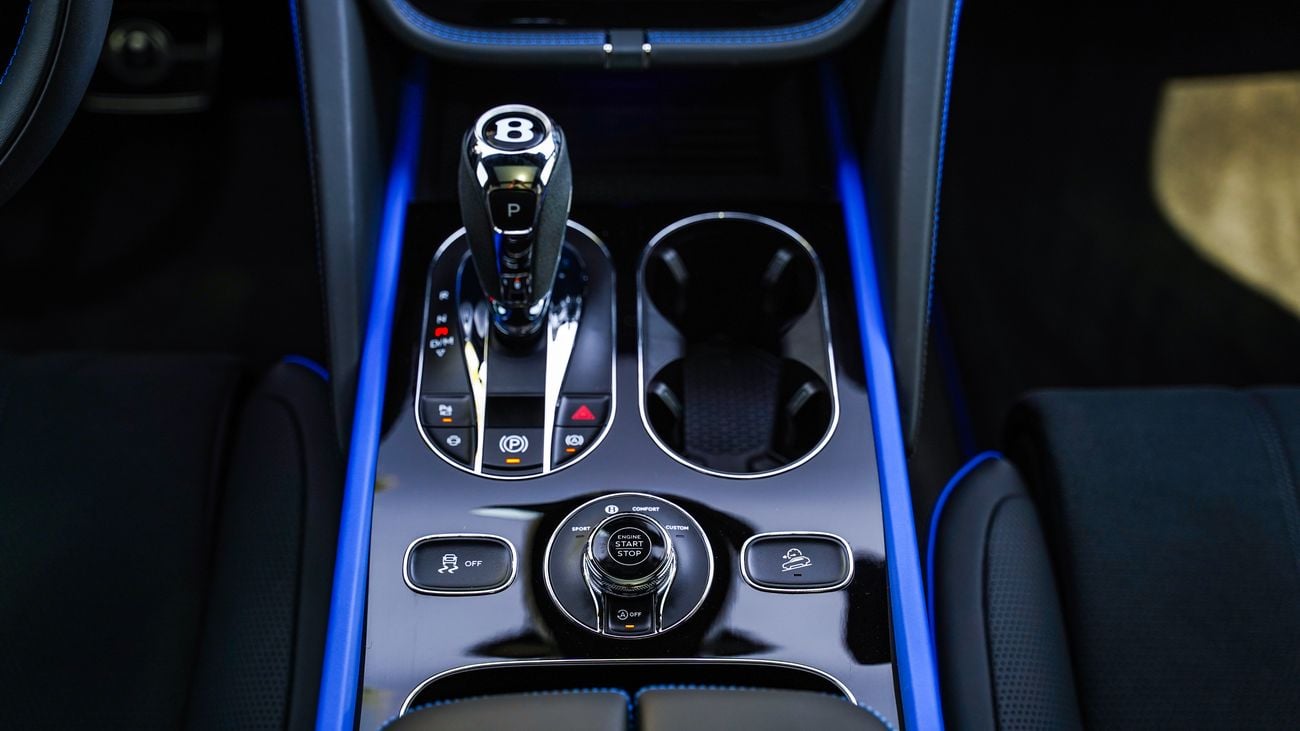 بنتلي بينتايجا | FACTORY BLACK CARBON EDITION | official Bentley dealer WARRANTY