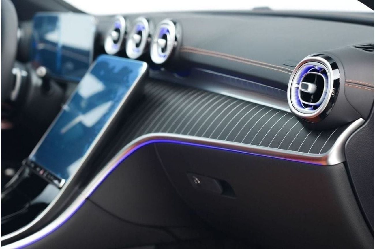 مرسيدس بنز C 200 Mercedes-Benz C 200 | 2025 GCC 0km | Agency Warranty | AMG Package |