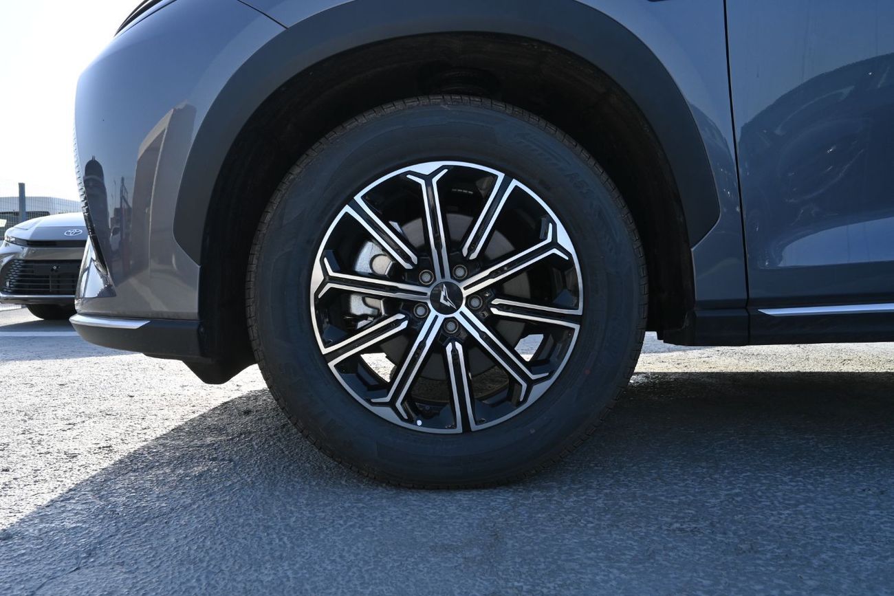 Kaiyi X7 KAIYI X7 1.6L Turbo Petrol, Color Grey, Model 2024