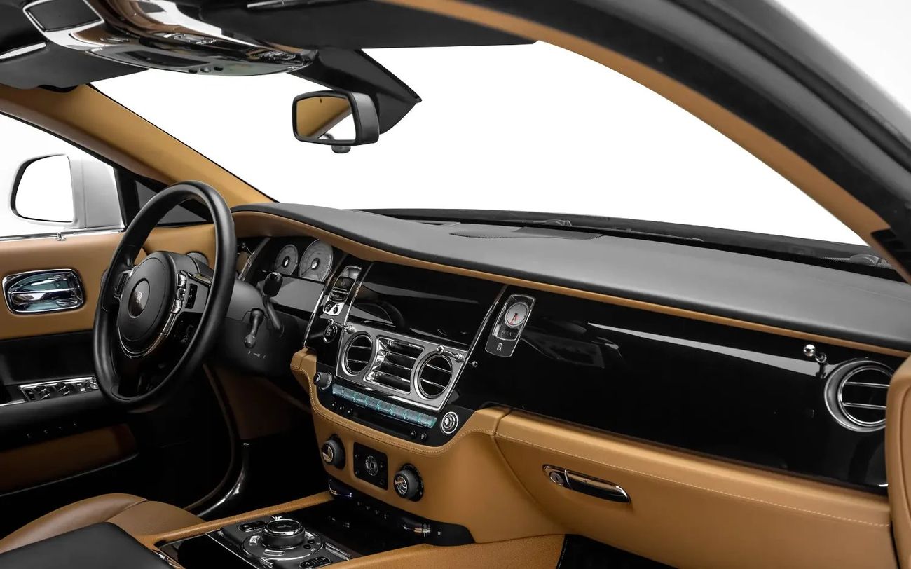 Rolls-Royce Wraith Standard - GCC Spec