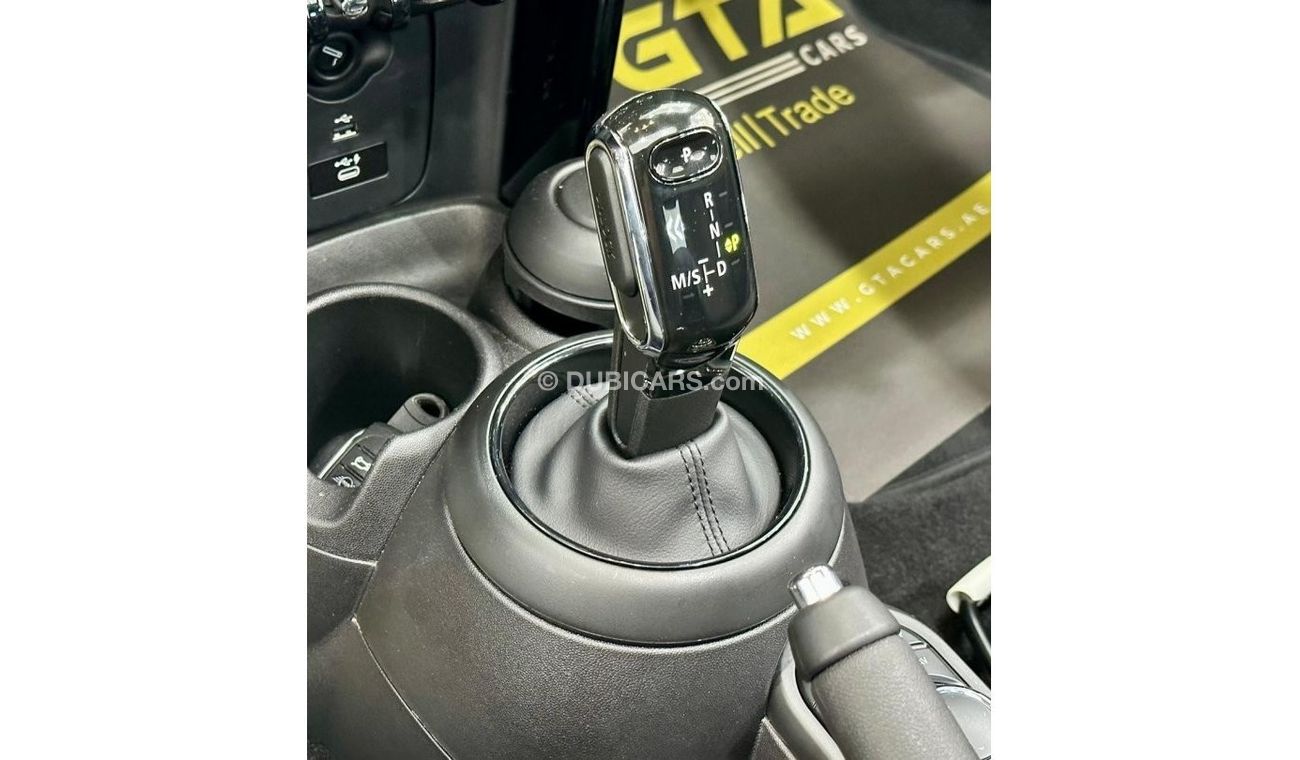 Mini Cooper STD 2022 Mini Cooper 2DR Hatchback, Nov 2024 Mini Warranty + Service Pack, FSH Agency, GCC