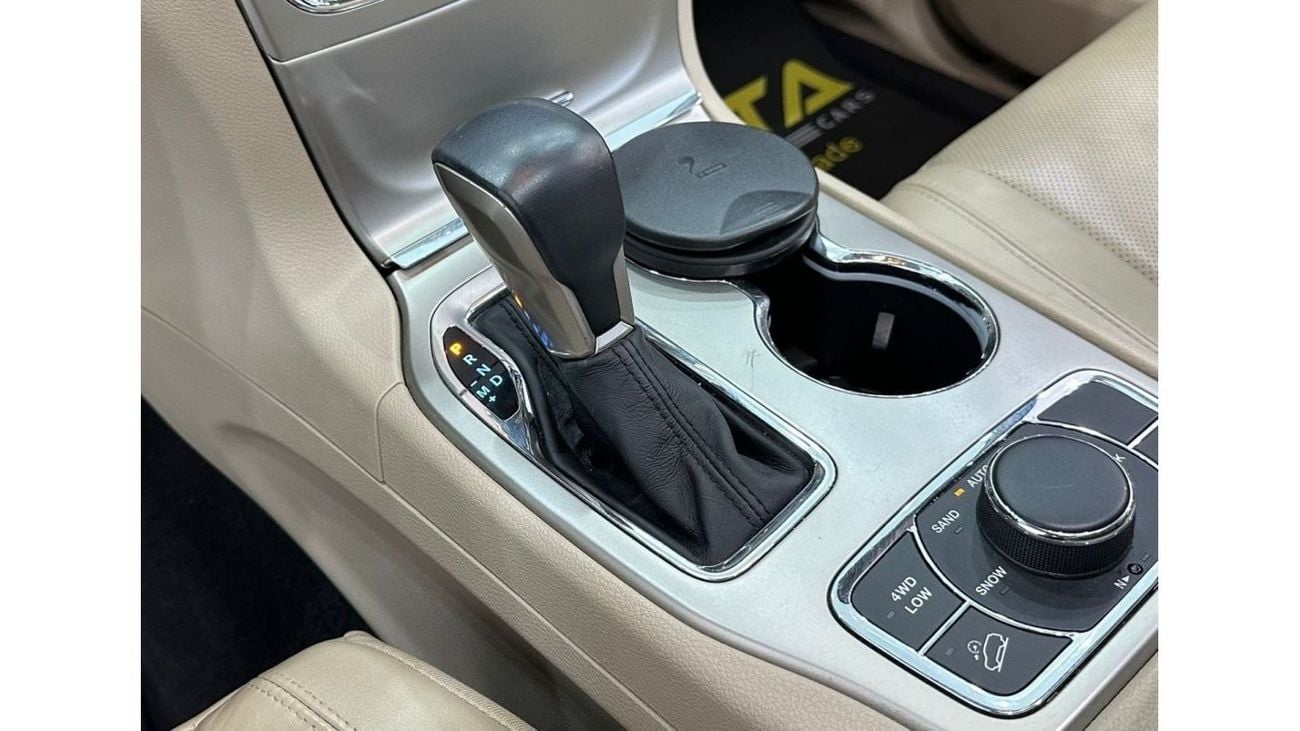 Jeep Grand Cherokee 2017 Jeep Grand Cherokee Limited V6, Warranty, Full Jeep Service History, Full Options, GCC