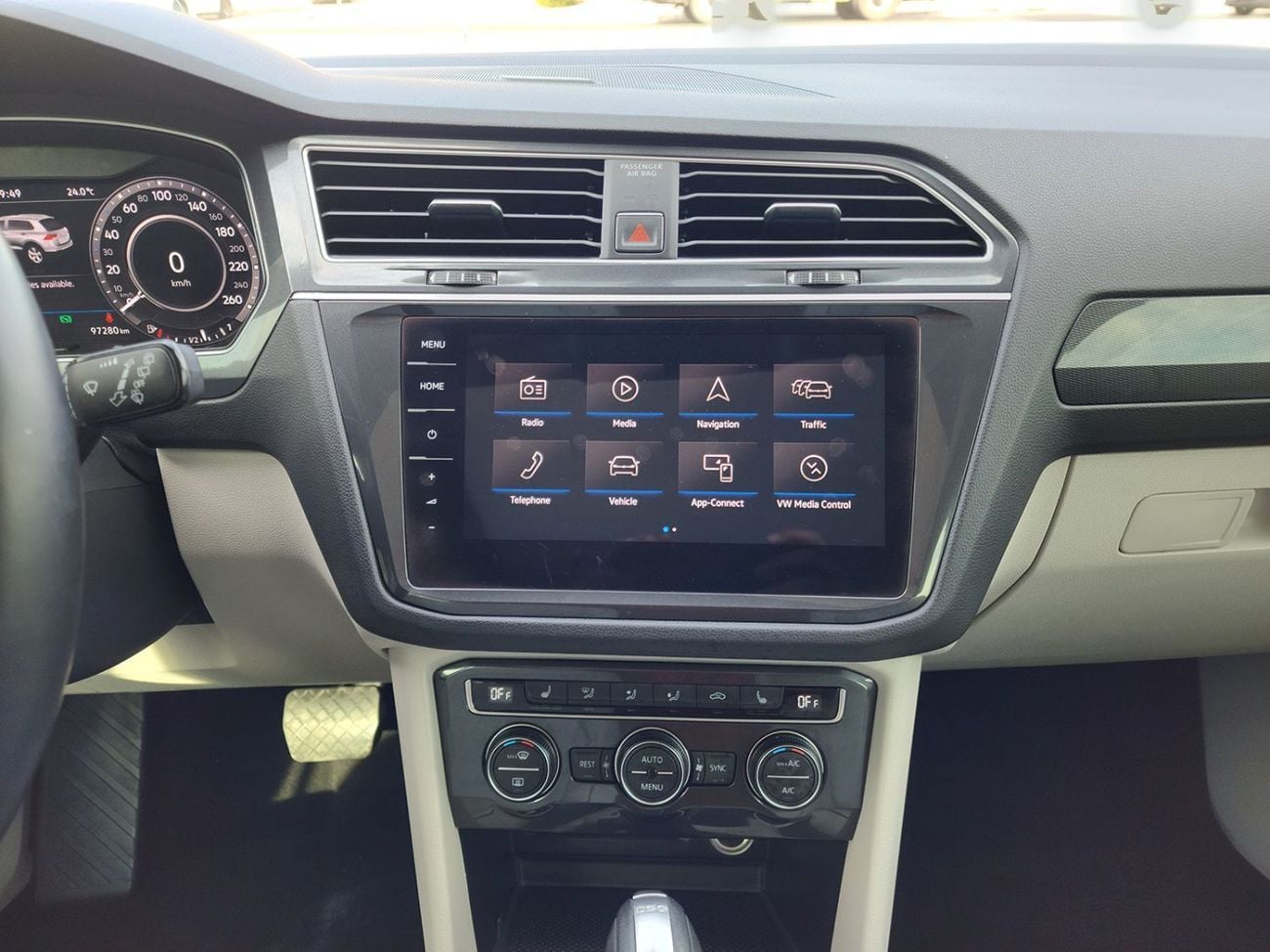 Volkswagen Tiguan SPORT 2.0L