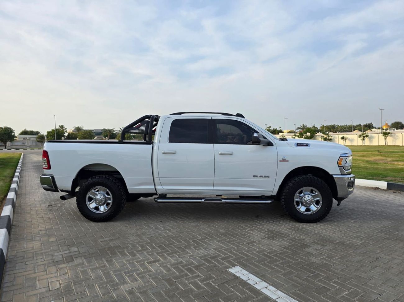 Dodge Ram Van 2500 heavy duty turbo diesel bighorn 6.7L