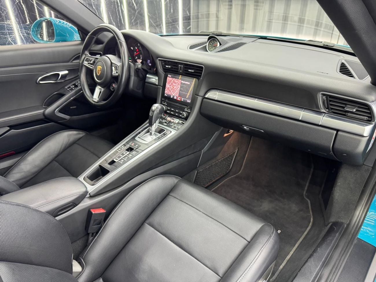 Porsche 911 Carrera S 3.0L (420 HP) Coupe