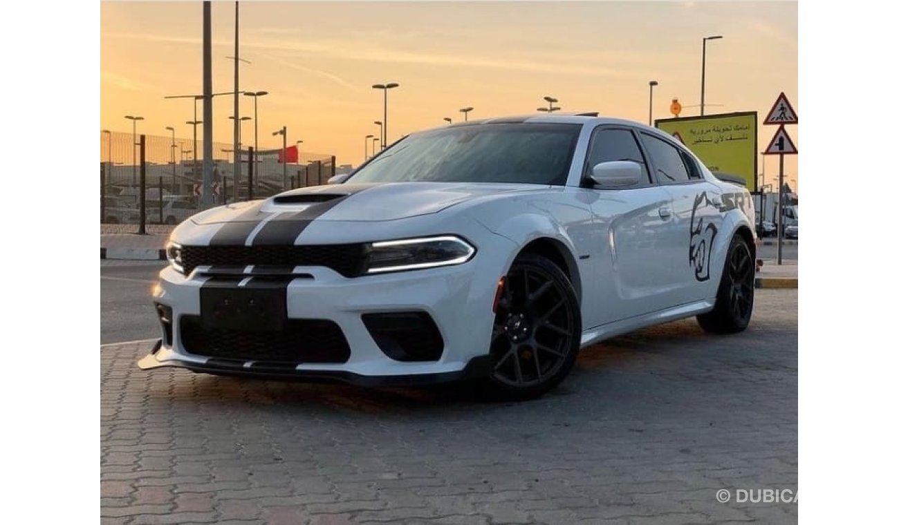 Dodge Charger Charger RT V8 5.7L / model 2018 full option