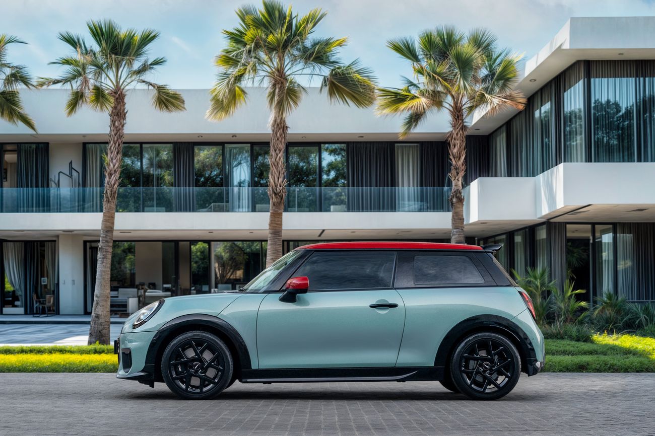 ميني كوبر 2,742 P.M | Cooper Cooper JCW | 0% Downpayment | Perfect Condition!